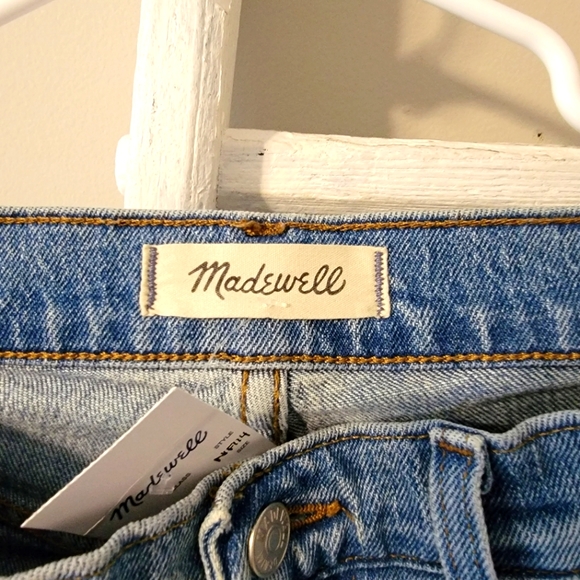 Madewell Mid-Rise Perfect Vintage Straight Jean in Enmore Wash - Picture 4 of 7